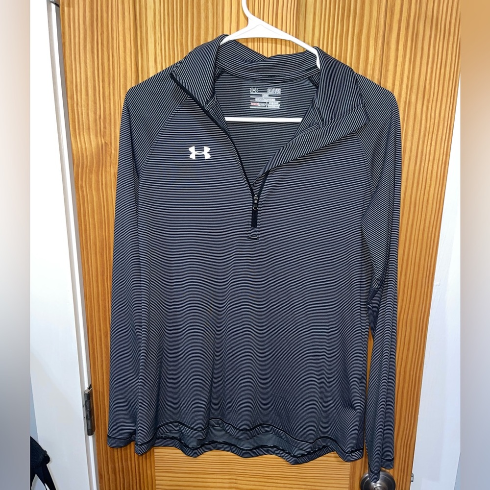 Under Armour size S, quarter zip